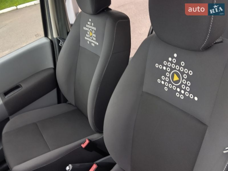 Хетчбек Renault Modus 2012 в Рівному фото 30 Хетчбек Renault Modus 2012 в Рівному