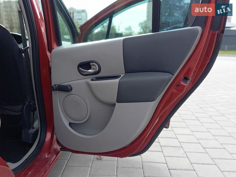 Хетчбек Renault Modus 2006 в Черкасах