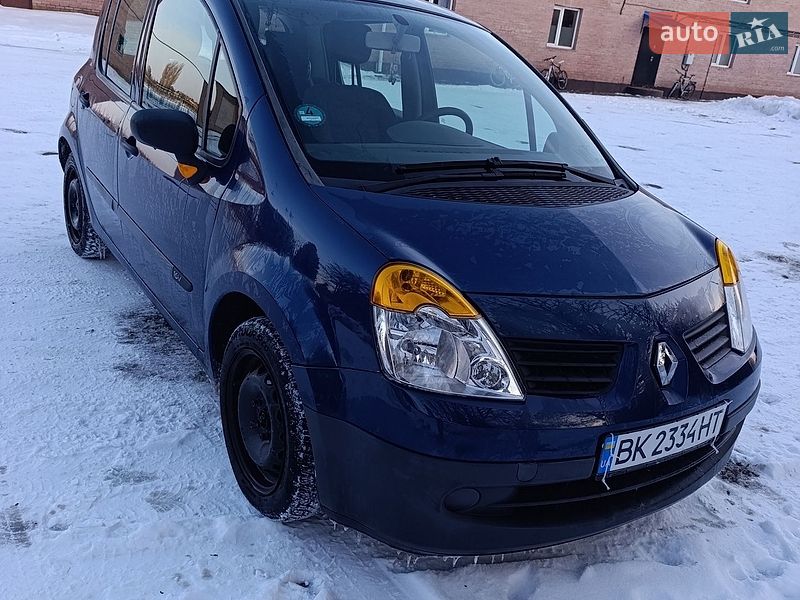Хетчбек Renault Modus 2004 в Млиніві