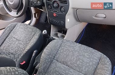 Хетчбек Renault Modus 2004 в Млиніві