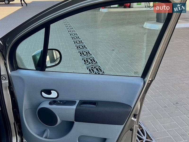 Хэтчбек Renault Modus 2012 в Житомире