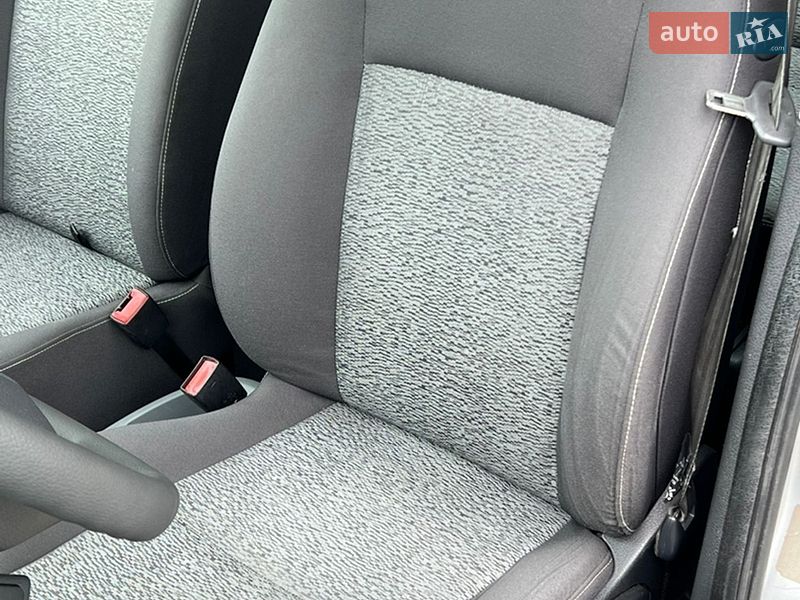 Хэтчбек Renault Modus 2009 в Луцке