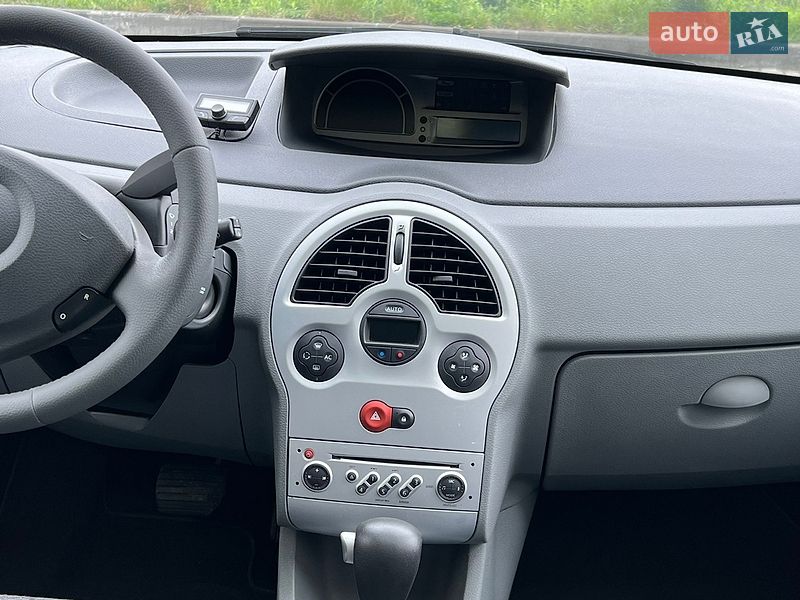 Хэтчбек Renault Modus 2009 в Луцке