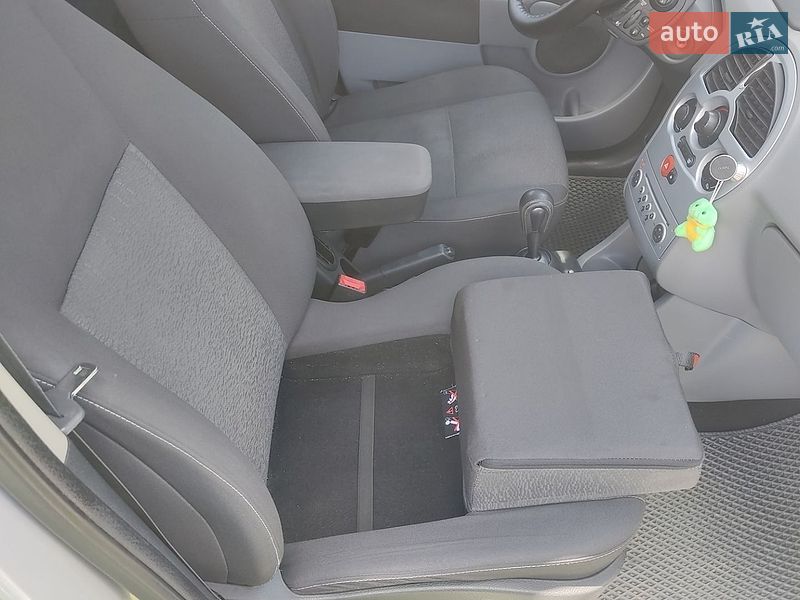 Хэтчбек Renault Modus 2010 в Львове