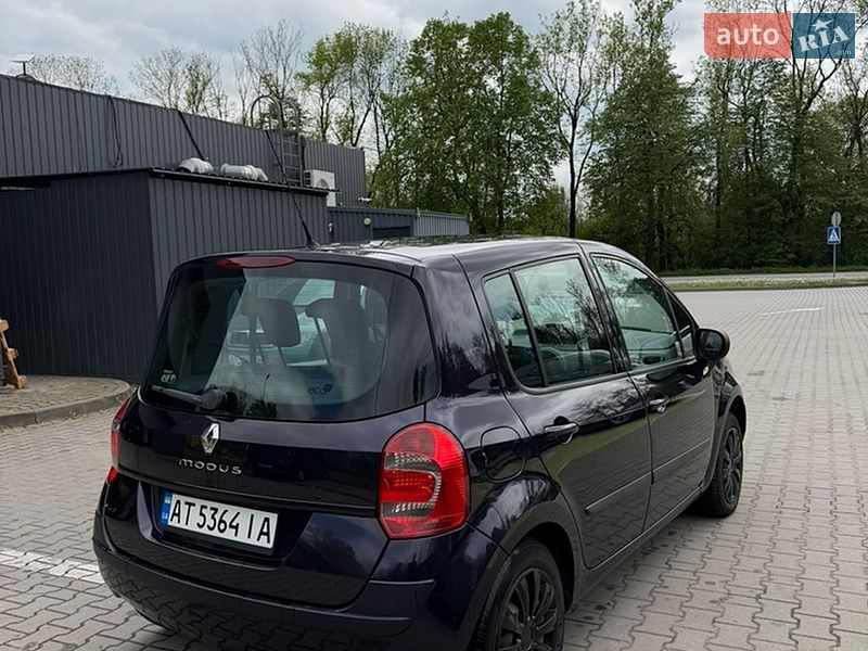 Хэтчбек Renault Modus 2008 в Ивано-Франковске