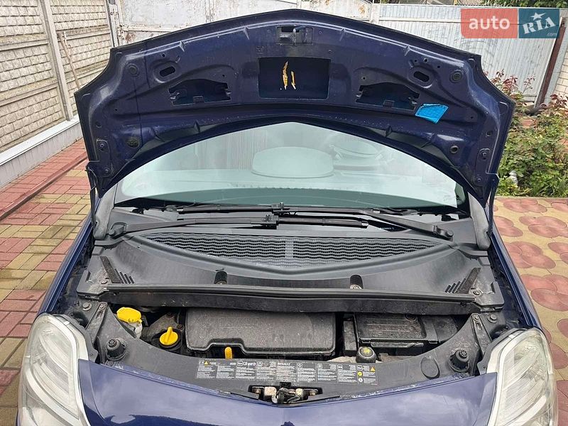 Хэтчбек Renault Modus 2008 в Киеве