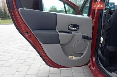 Хэтчбек Renault Modus 2006 в Черкассах