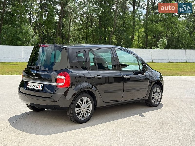 Хэтчбек Renault Modus 2011 в Луцке