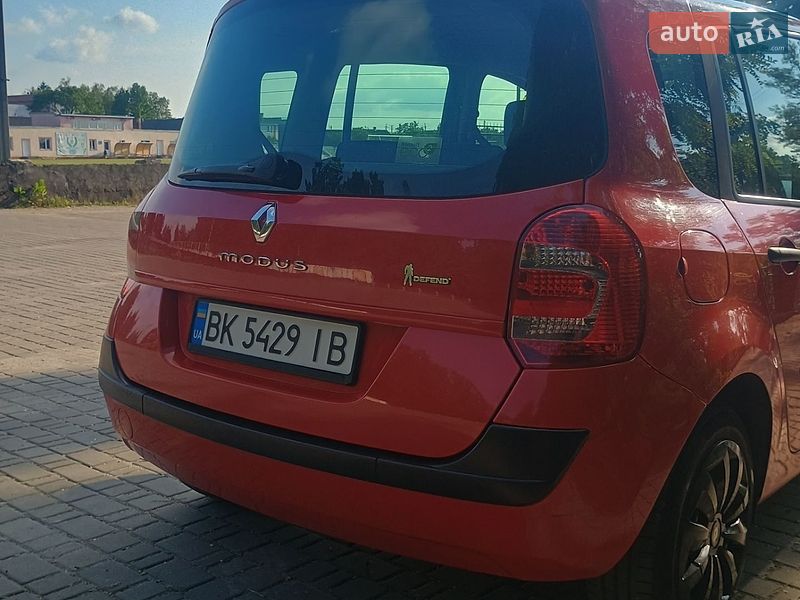 Хетчбек Renault Modus 2008 в Володимирці