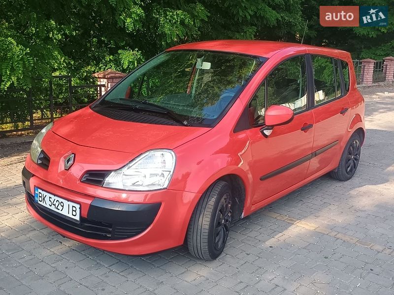 Хетчбек Renault Modus 2008 в Володимирці
