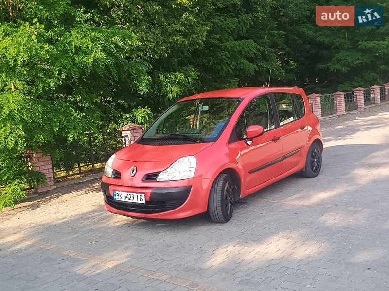 Хетчбек Renault Modus 2008 в Володимирці
