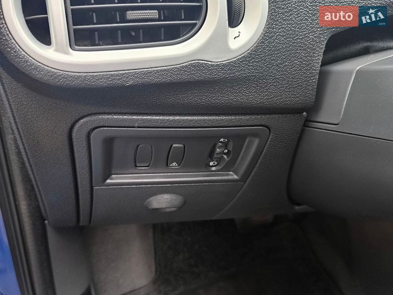 Хэтчбек Renault Modus 2008 в Черновцах