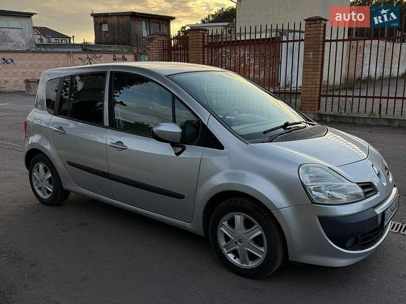 Хэтчбек Renault Modus 2008 в Киеве
