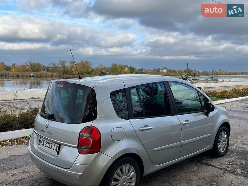 Хэтчбек Renault Modus 2011 в Староконстантинове