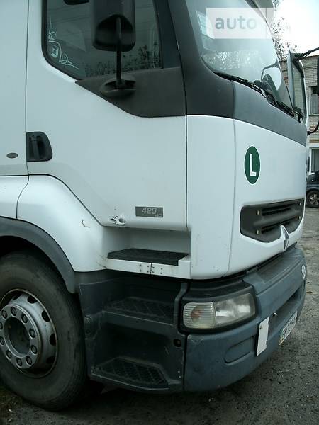 Тягач Renault Premium 2002 в Сумах