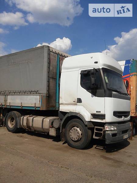 Тягач Renault Premium 2001 в Чернігові