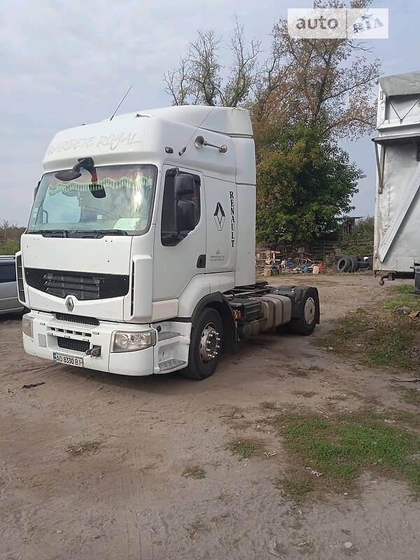 Renault Premium 450