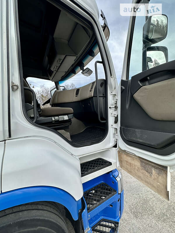 Тягач Renault Premium 2010 в Иванкове