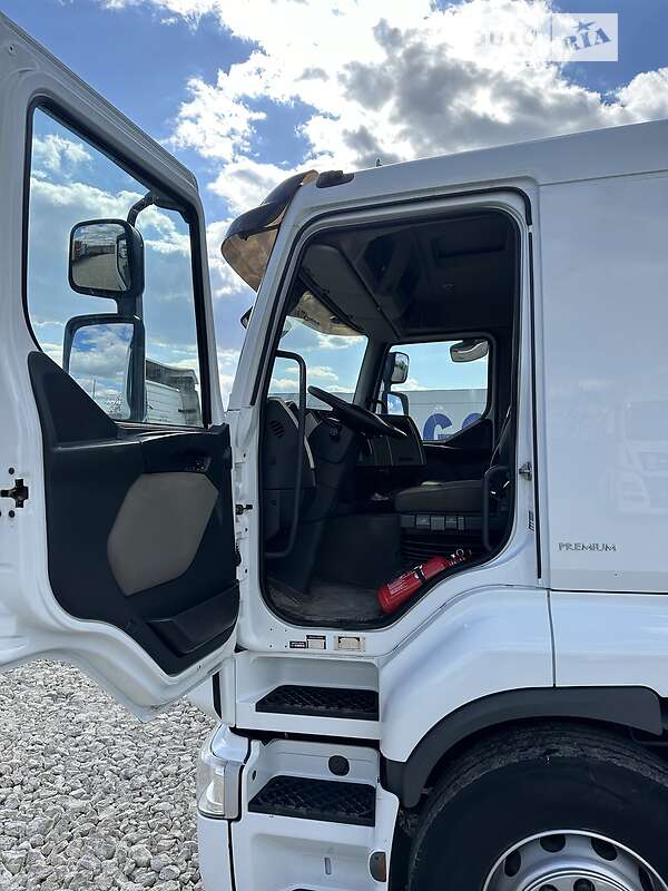 Тягач Renault Premium 2012 в Тернополе