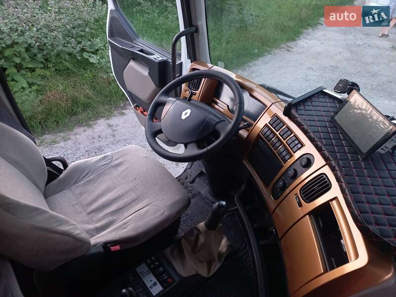 Тягач Renault Premium 2007 в Сквире