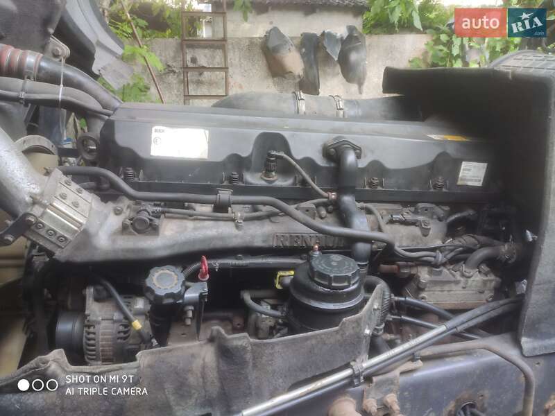 Тягач Renault Premium 2007 в Сквире