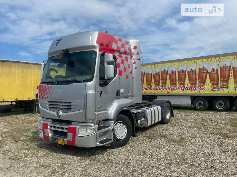 Тягач Renault Premium 2012 в Тячеві