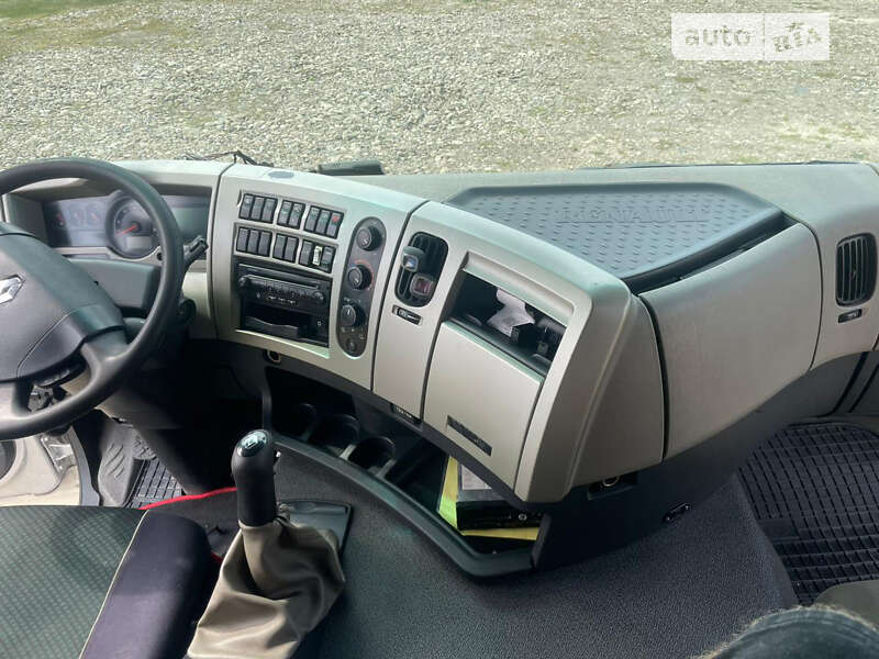 Тягач Renault Premium 2012 в Тячеві