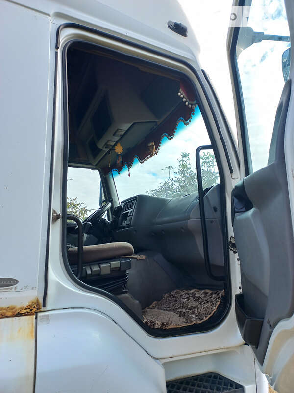 Тягач Renault Premium 2004 в Гусятине