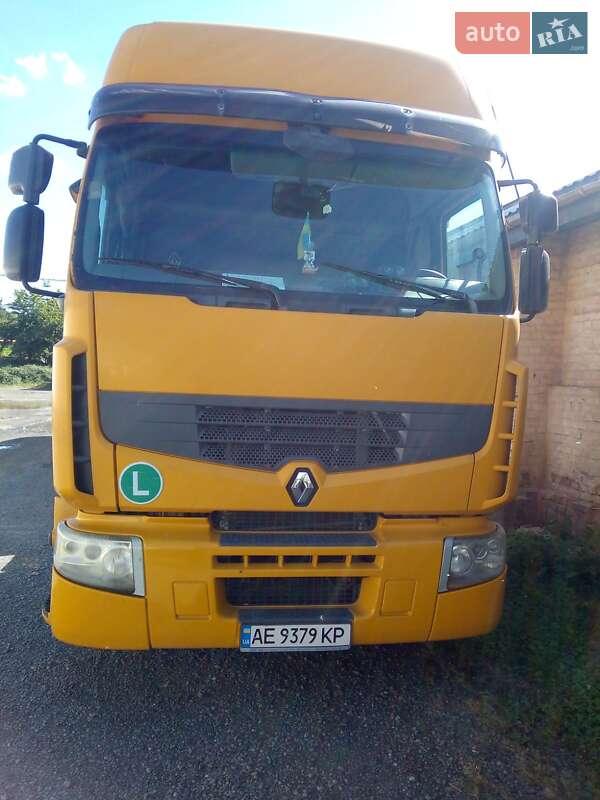 Тягач Renault Premium 2008 в Кривому Розі фото Тягач Renault Premium 2008 в Кривому Розі