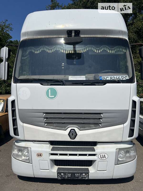 Тягач Renault Premium 2008 в Львове
