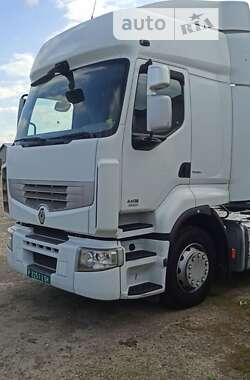 Тягач Renault Premium 2011 в Львове