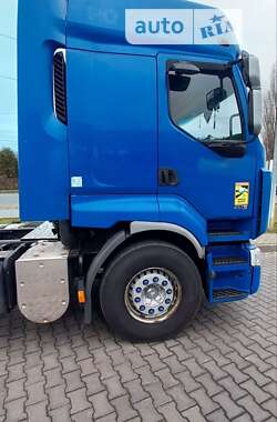 Тягач Renault Premium 2011 в 