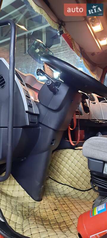 Тягач Renault Premium 2011 в Львове