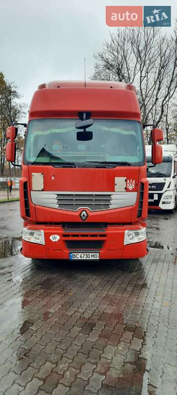 Тягач Renault Premium 2011 в Львове