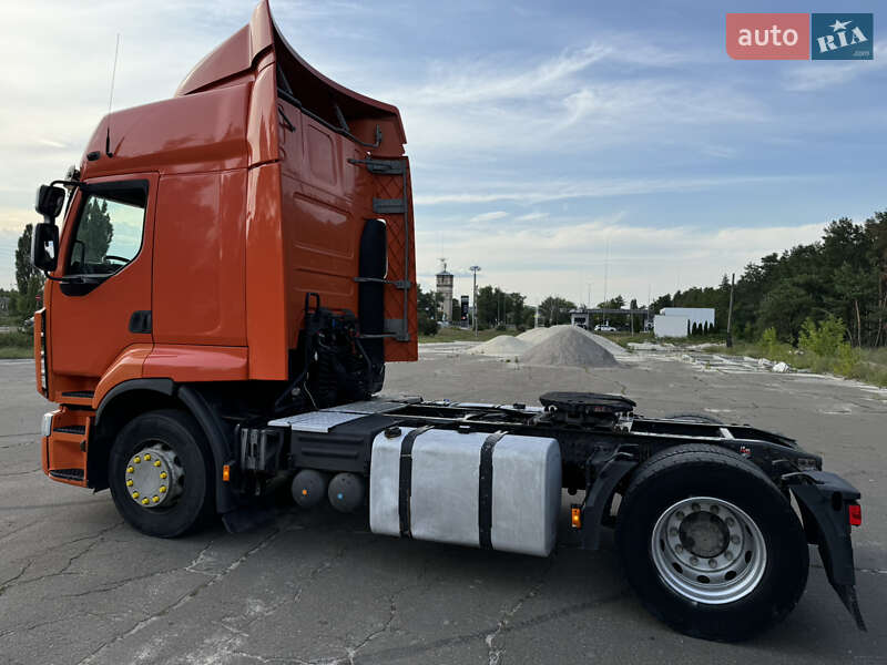 Тягач Renault Premium 2011 в Киеве