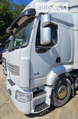 Тягач Renault Premium 2013 в Чернівцях