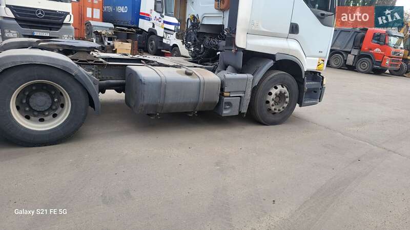 Тягач Renault Premium 2000 в 
