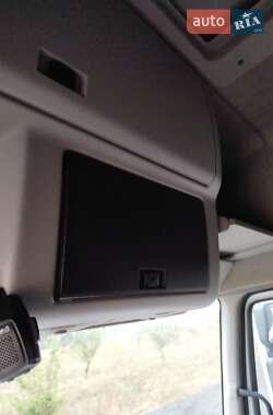 Тягач Renault Premium 2012 в 