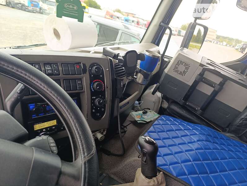 Автовоз Renault Premium 2011 в Стрые