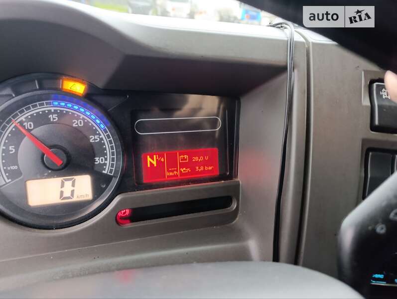 Автовоз Renault Premium 2011 в Стрые