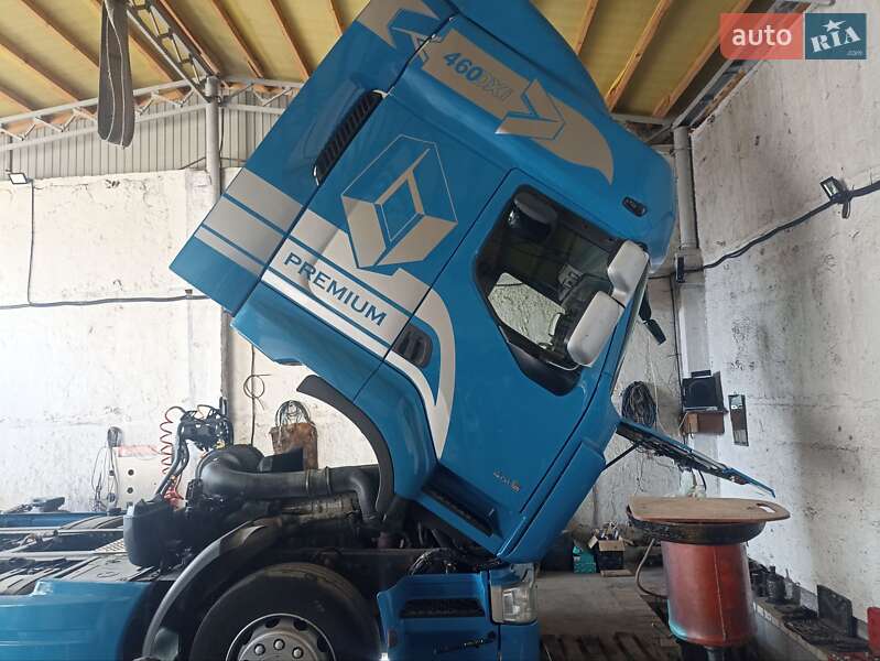 Самосвал Renault Premium 2011 в Гайвороне