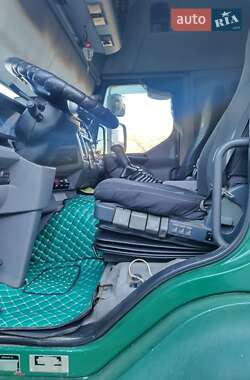 Тягач Renault Premium 2005 в 