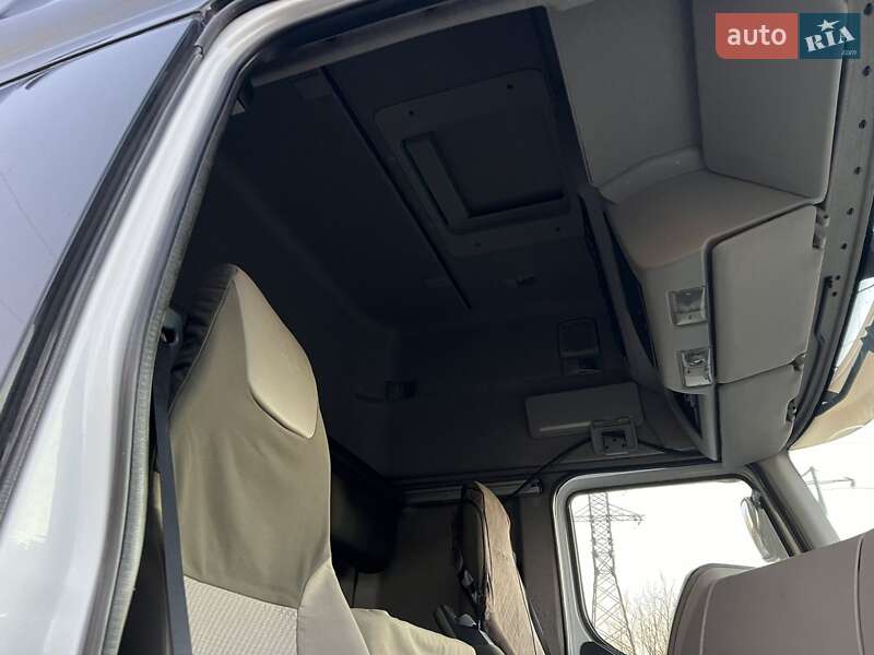 Тягач Renault Premium 2011 в Черновцах