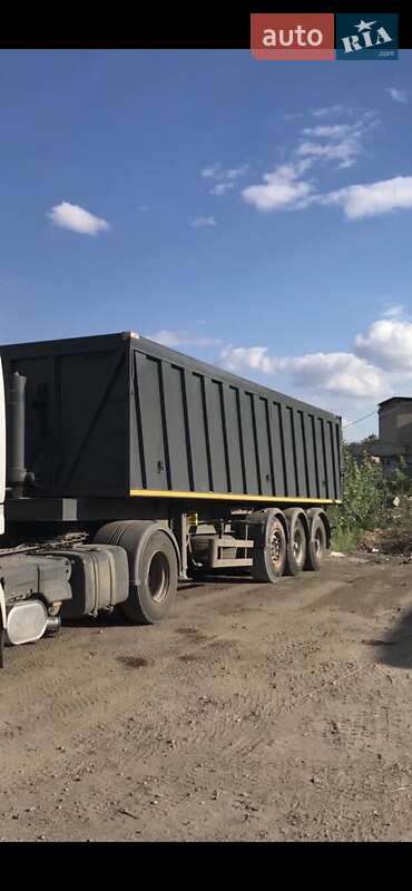 Самоскид Renault Premium 2004 в Дніпрі