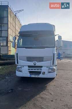 Тягач Renault Premium 2010 в Луцке