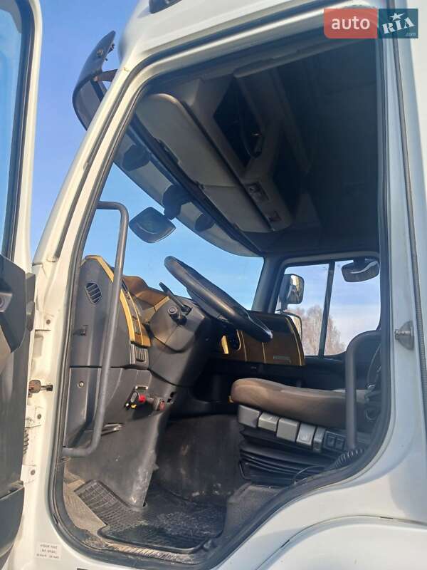 Тягач Renault Premium 2010 в Луцке