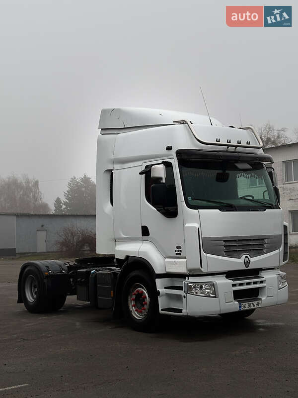 Тягач Renault Premium 2008 в Березному