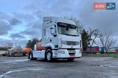 Тягач Renault Premium 2013 в Дубні