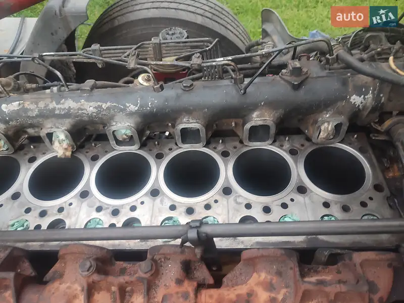 Тягач Renault Premium 1999 в 