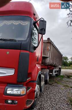 Тягач Renault Premium 2001 в 